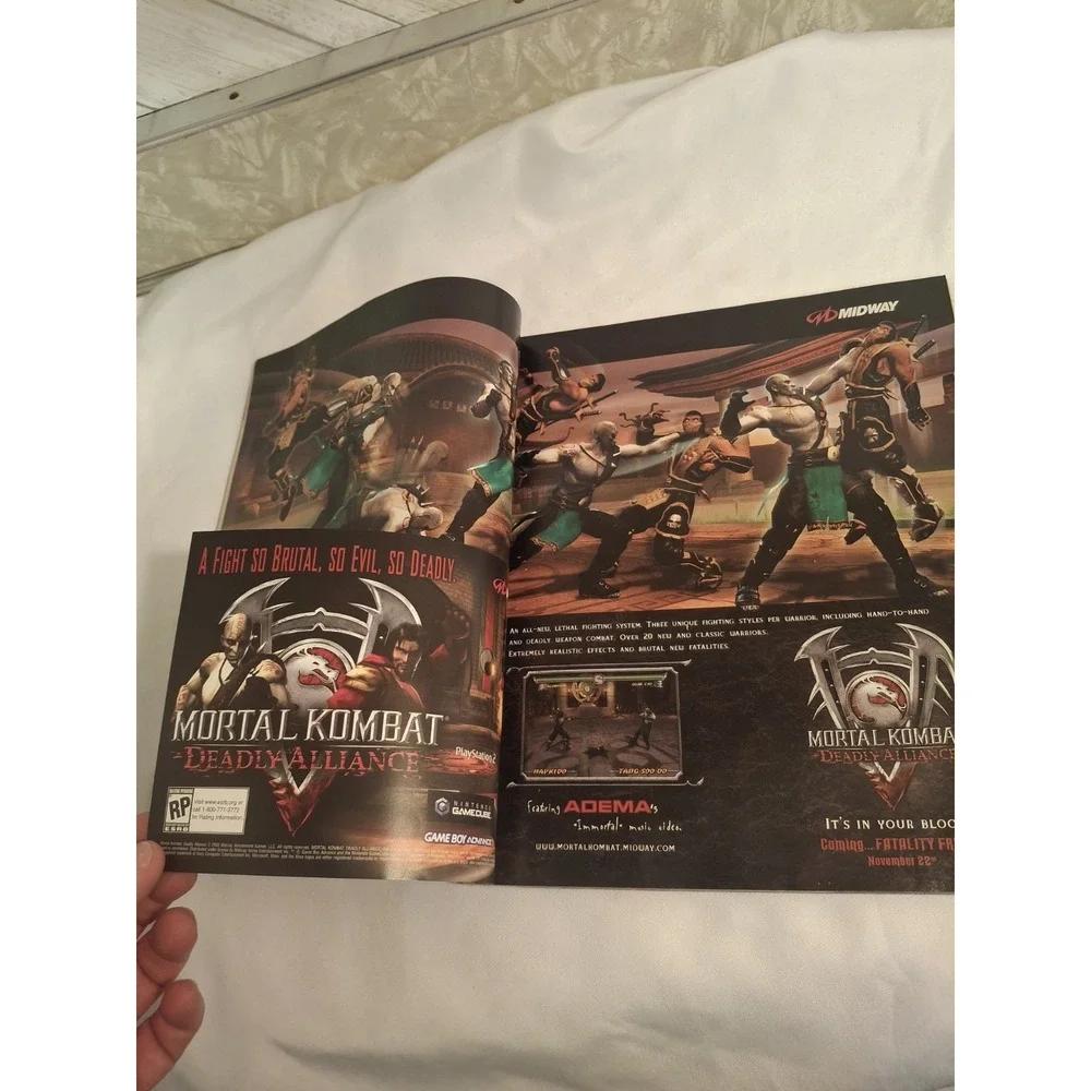 Game Informer Nov 2002 Issue 115 Starcraft Ghost Resident Evil Zero Ad Vice City
